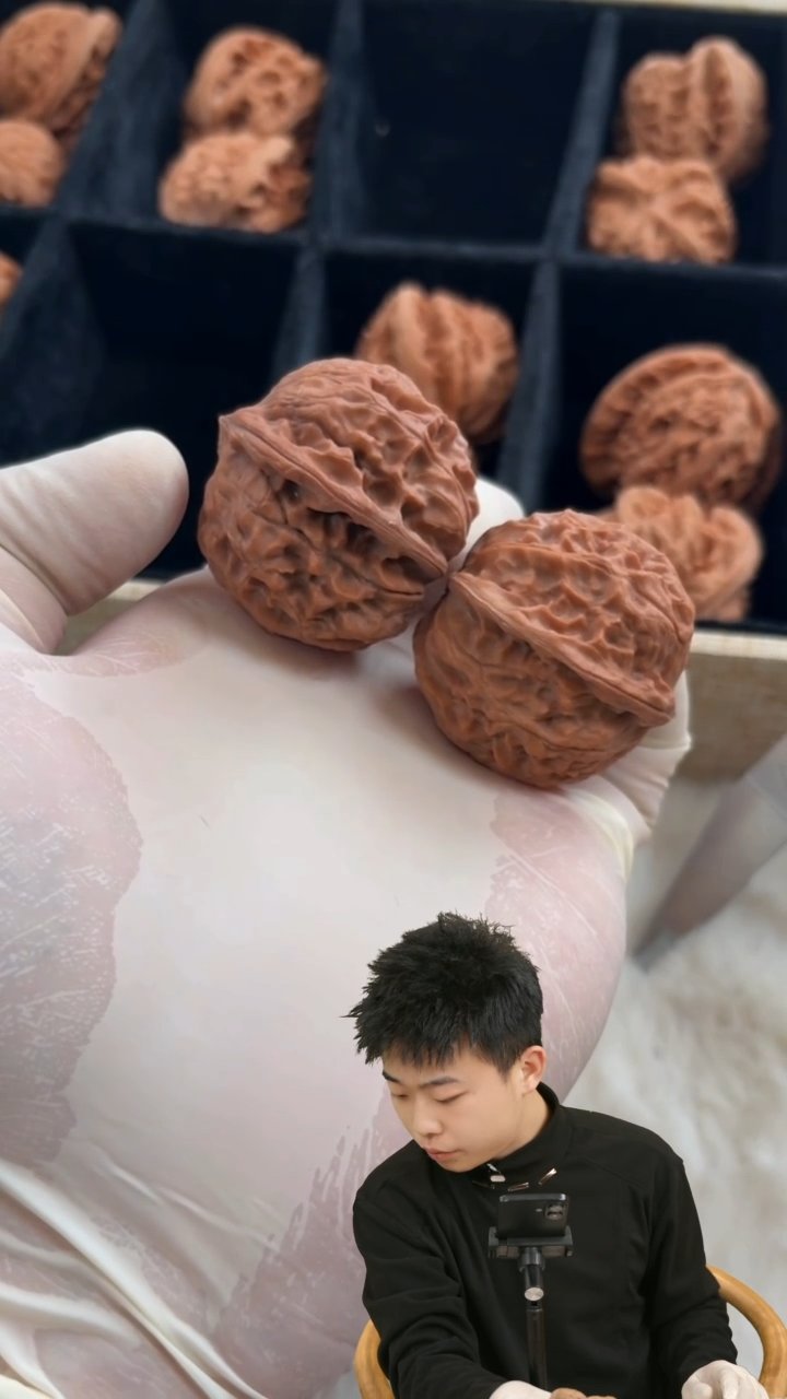 把件文玩核桃028（40）黄松峪元宝文玩核桃