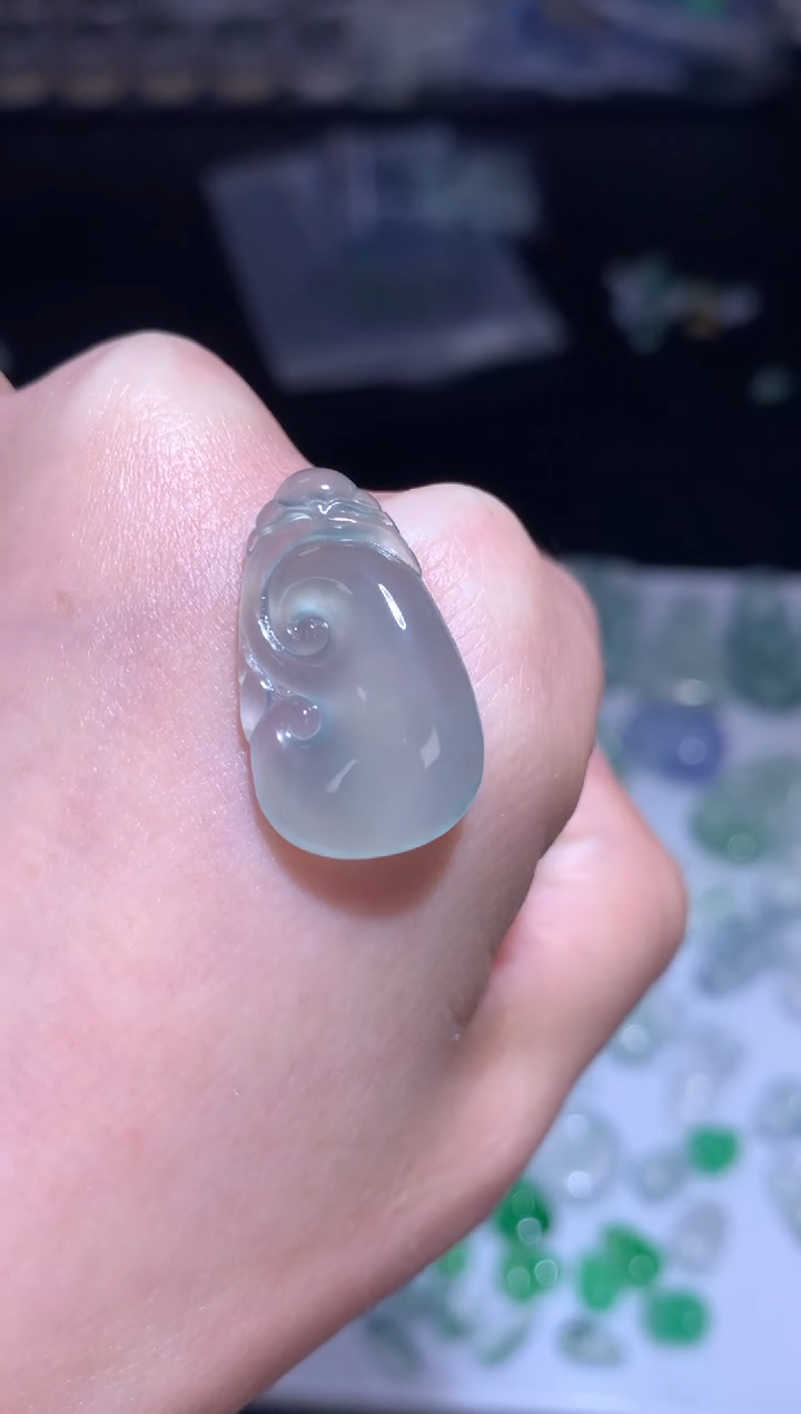 未镶嵌定制翡翠如意