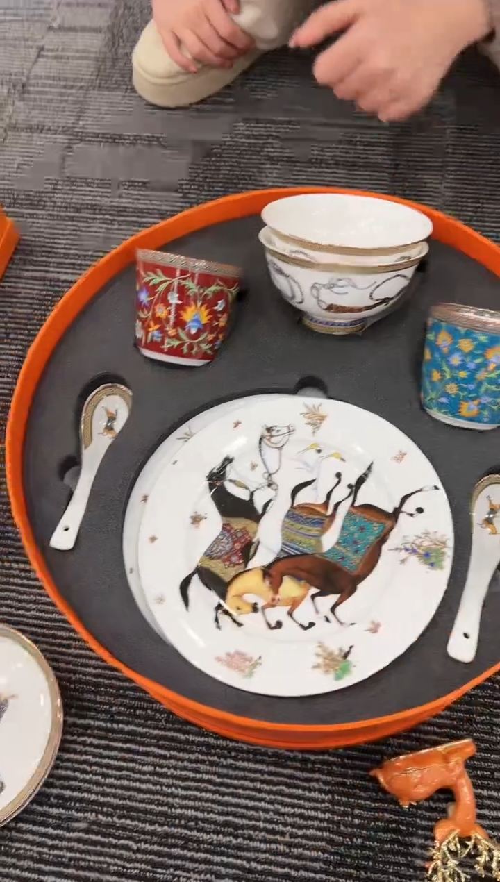 【闪购商品】杯H190--------------