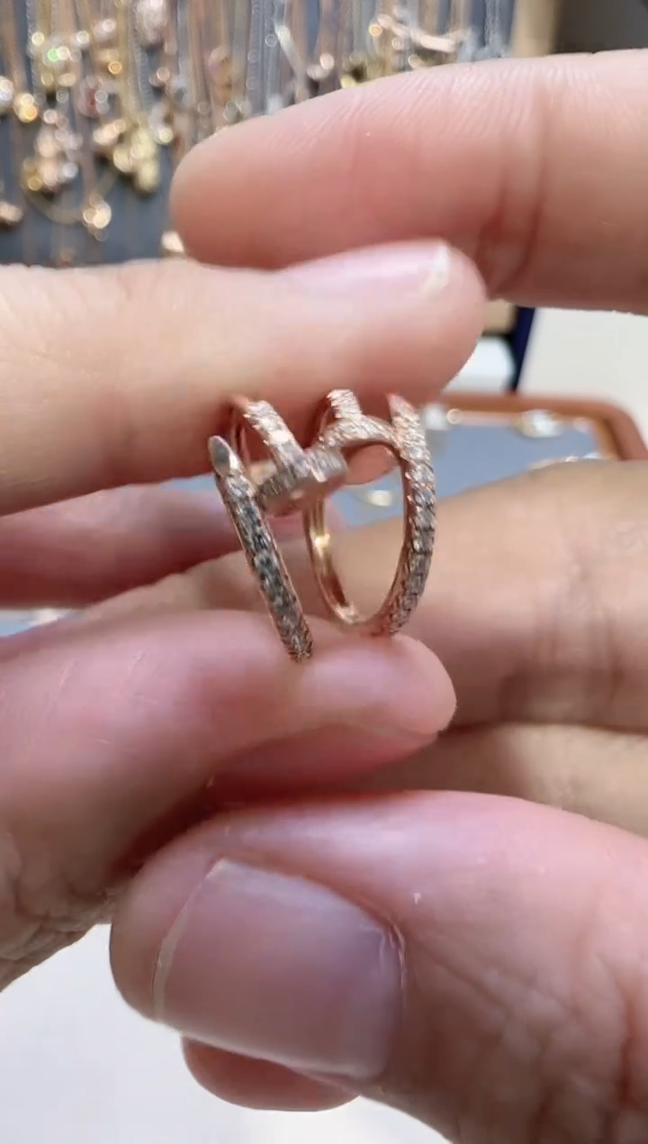 【闪购商品】天然钻石耳饰18K金镶嵌多样性发货发其一