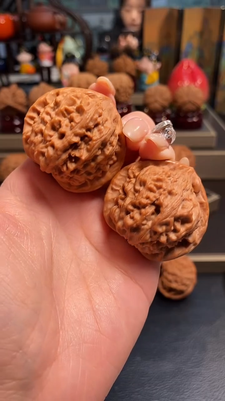 【闪购商品】文玩核桃把件A45龙墩42