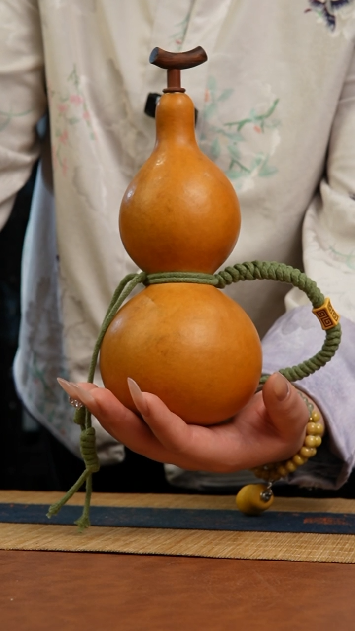 107号 天然热水酒葫芦 一物一拍（有瑕介意勿拍）