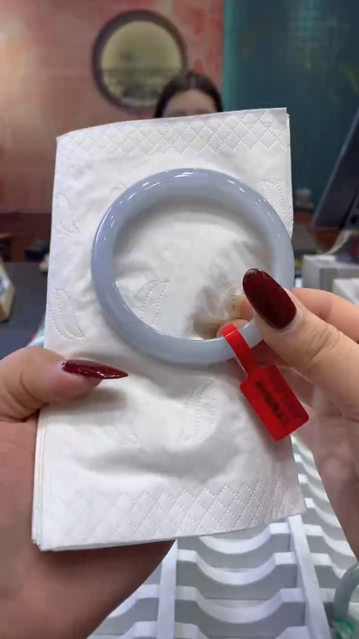 【闪购商品】翡翠手镯未镶嵌多人0017533