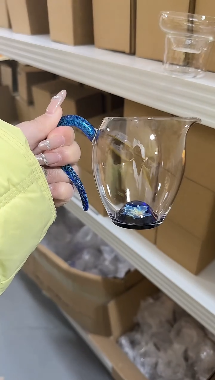 斑斓蓝花怡然公道杯