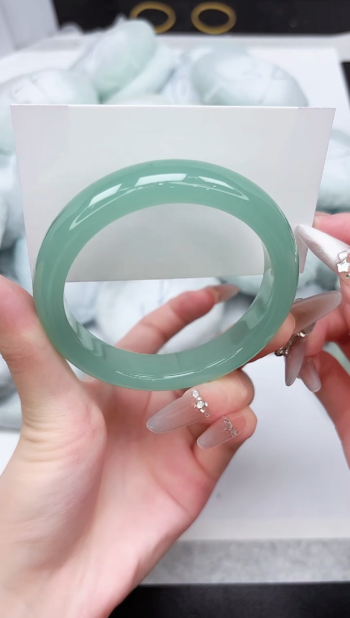 石英质玉手镯未镶嵌50-60.2