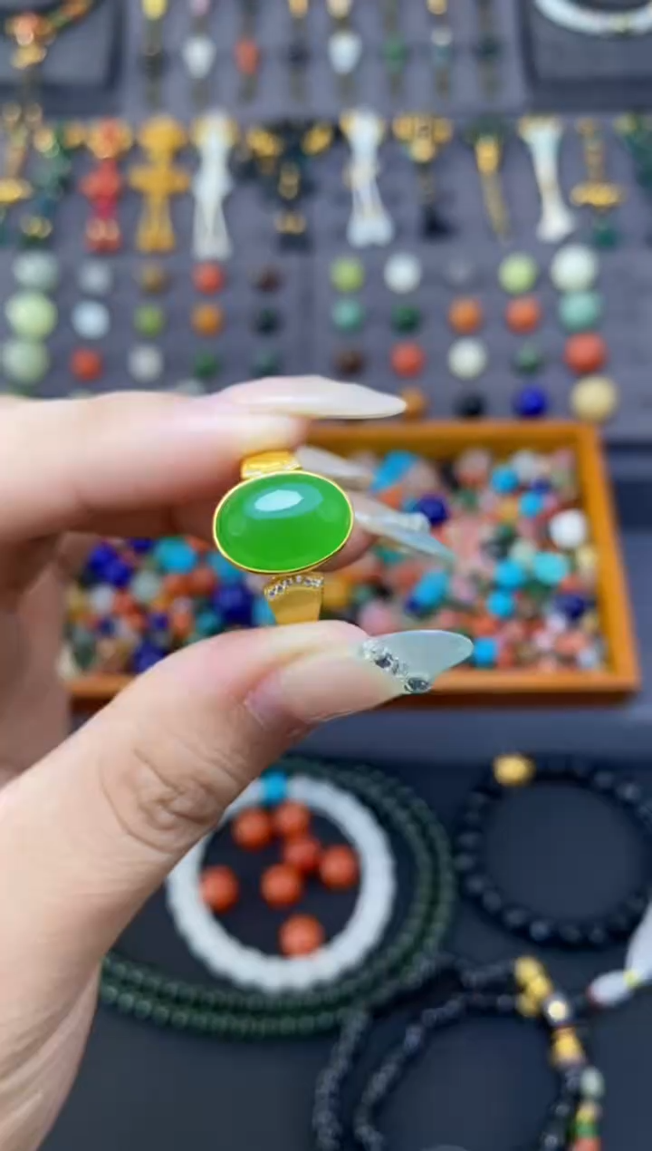 未镶嵌和田玉挂件碧玉戒指