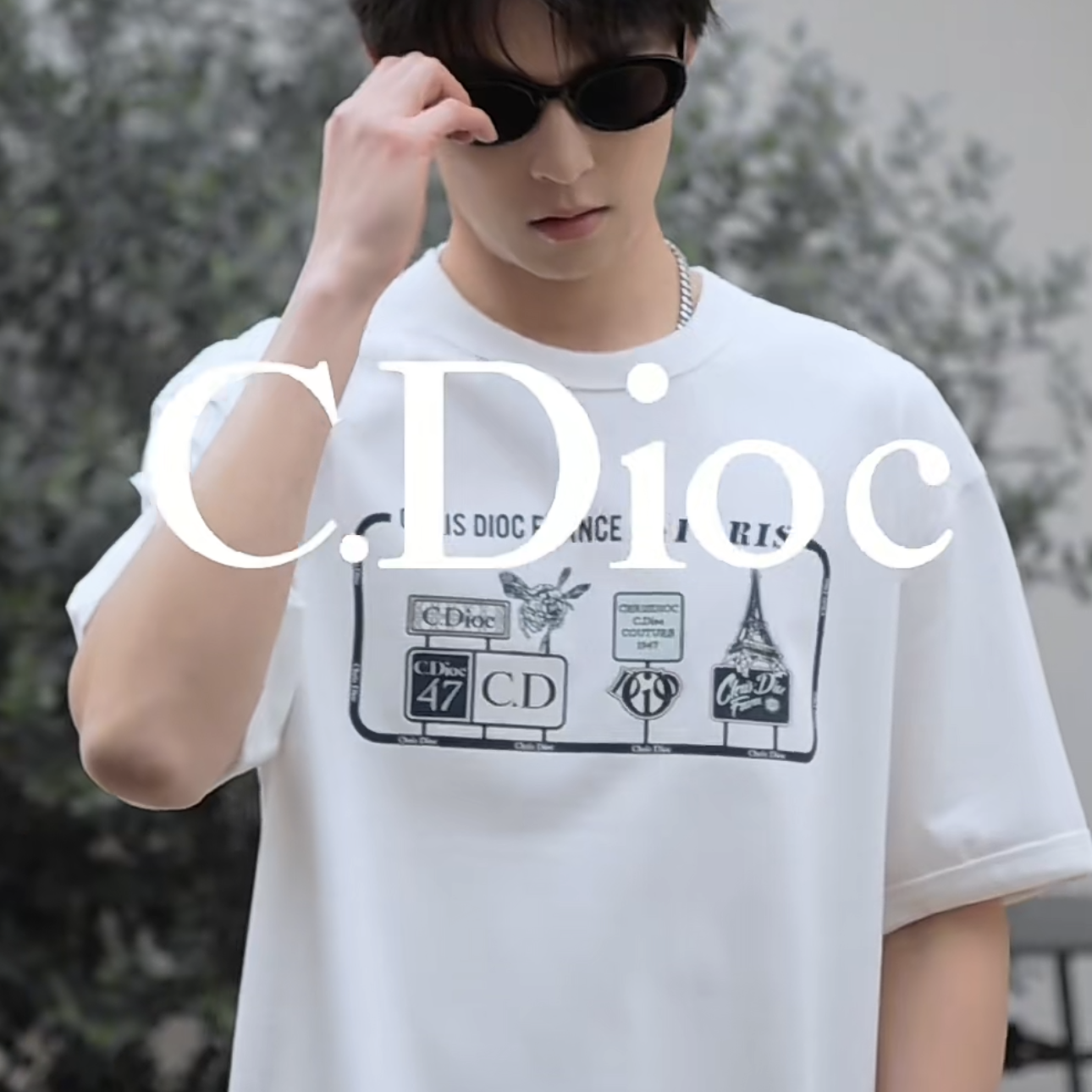 法式奢感巴黎铁塔 C.Dioc 白色印花短袖