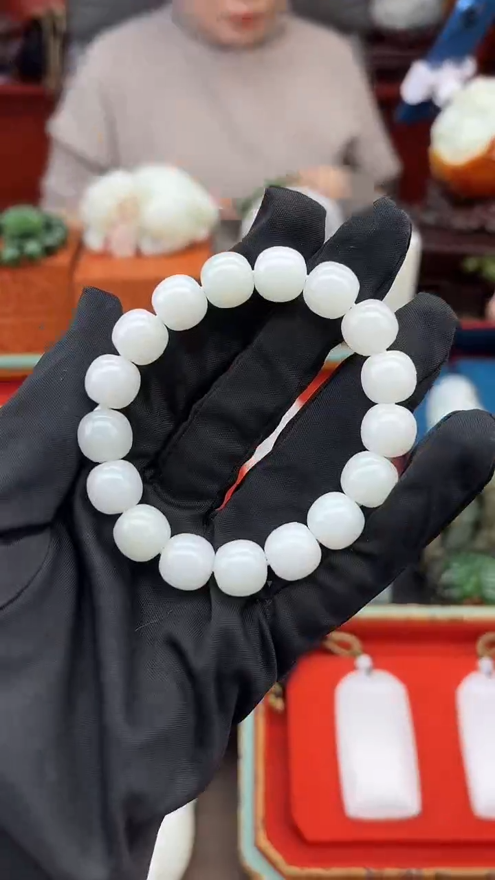 未镶嵌手串和田玉董小姐推荐 多样性发货 拍一发一yt12