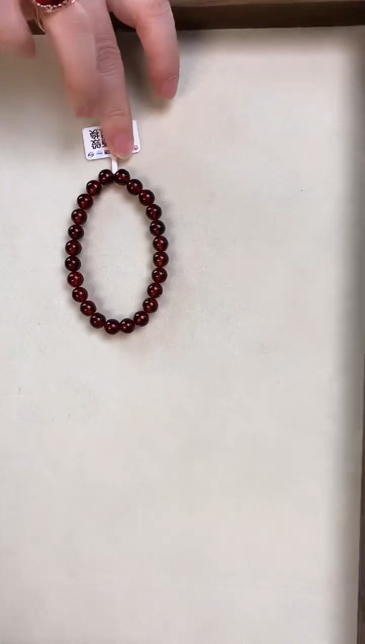 【闪购商品】血珀手链未镶嵌血珀8+单圈手串