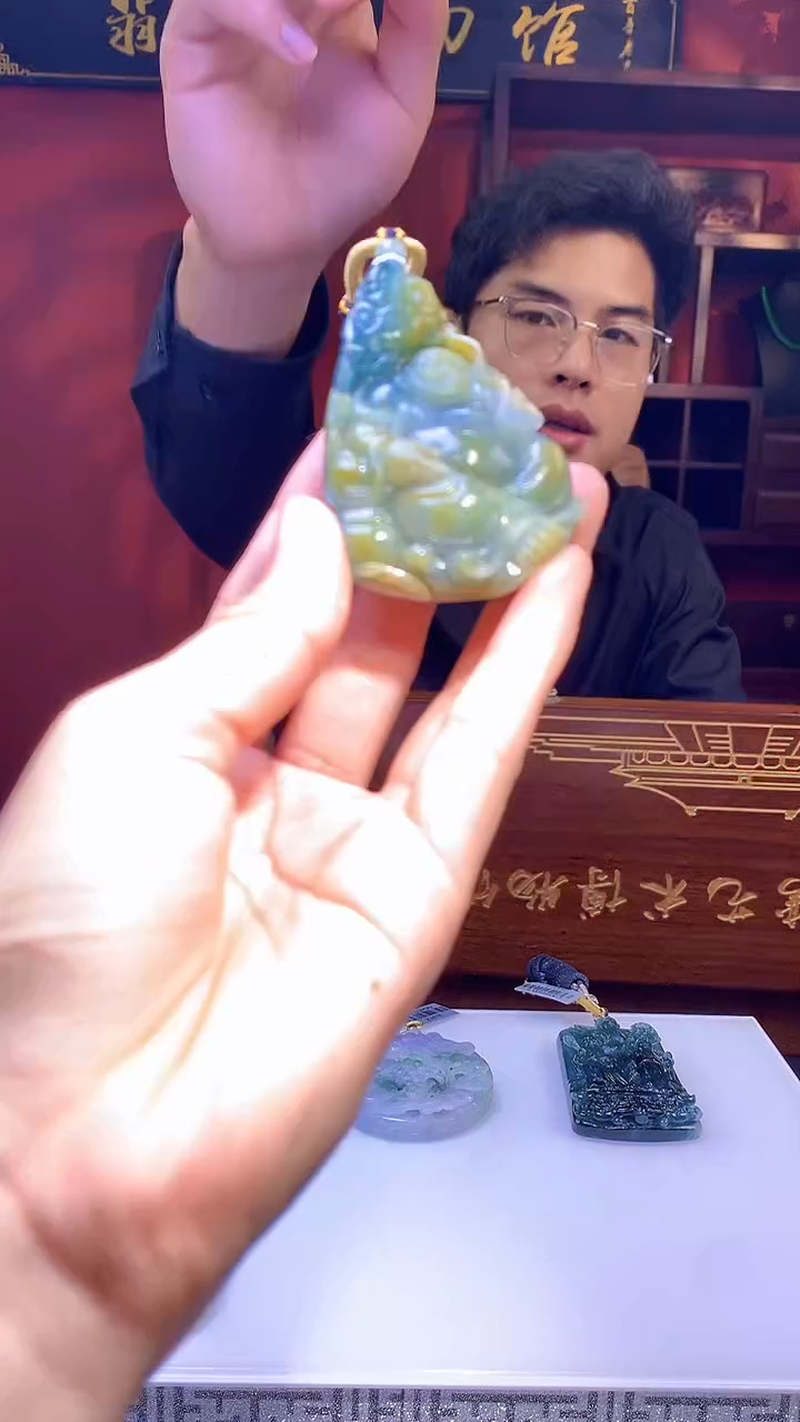 【闪购商品】定制翡翠未镶嵌1002hm-毛货挂件