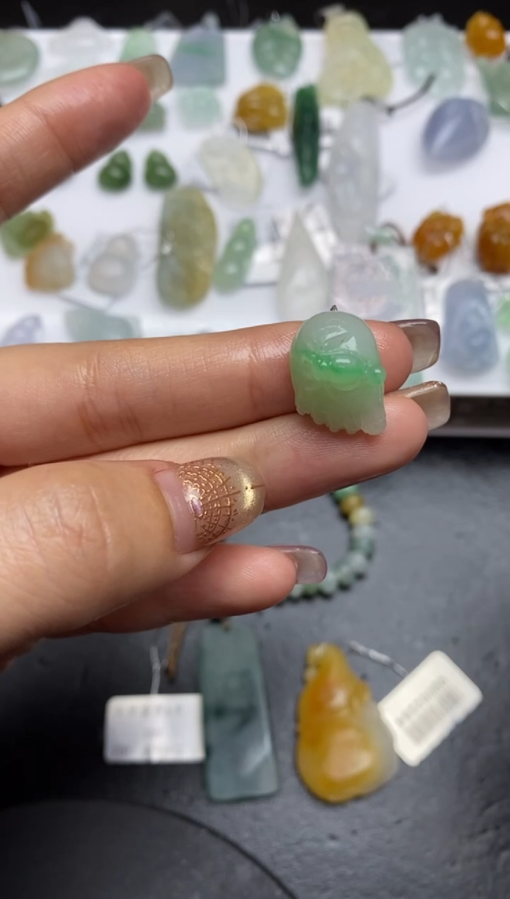 【闪购商品】定制翡翠未镶嵌翡翠毛货~