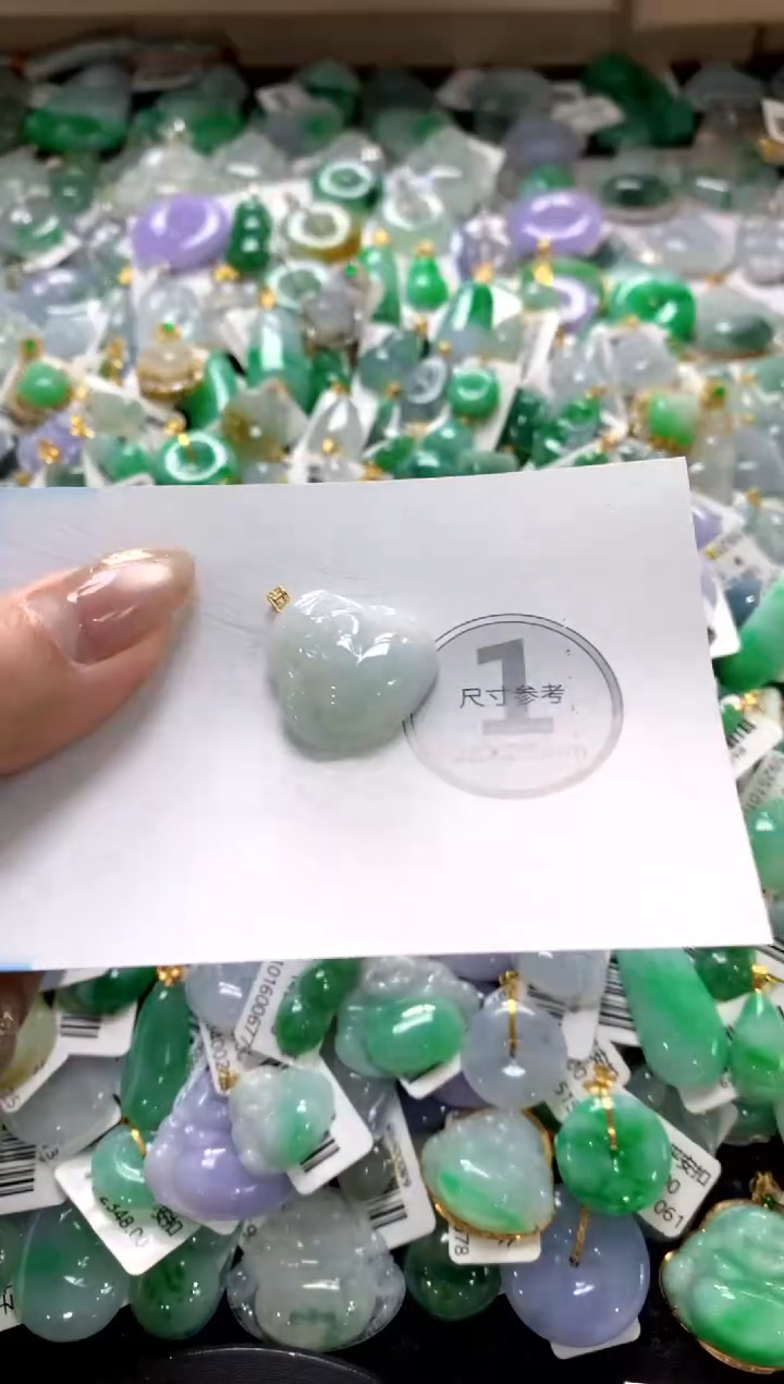 颈饰未镶嵌翡翠1111111111111111