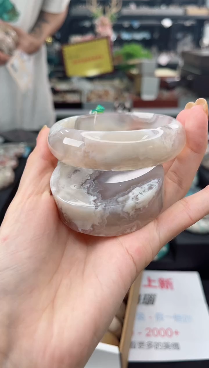 【闪购商品】石英质玉手镯未镶嵌61圈口（赠品镯心）1681278