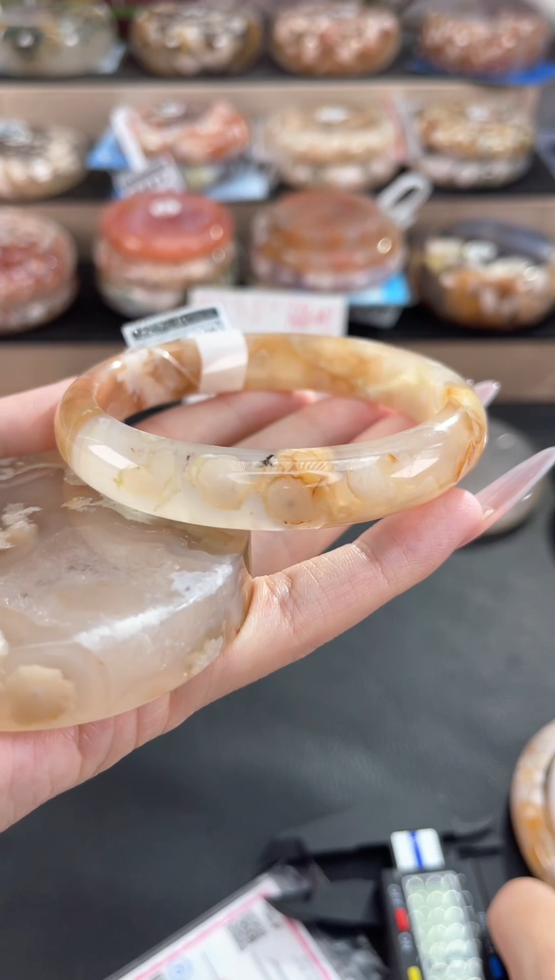 未镶嵌手镯石英质玉63