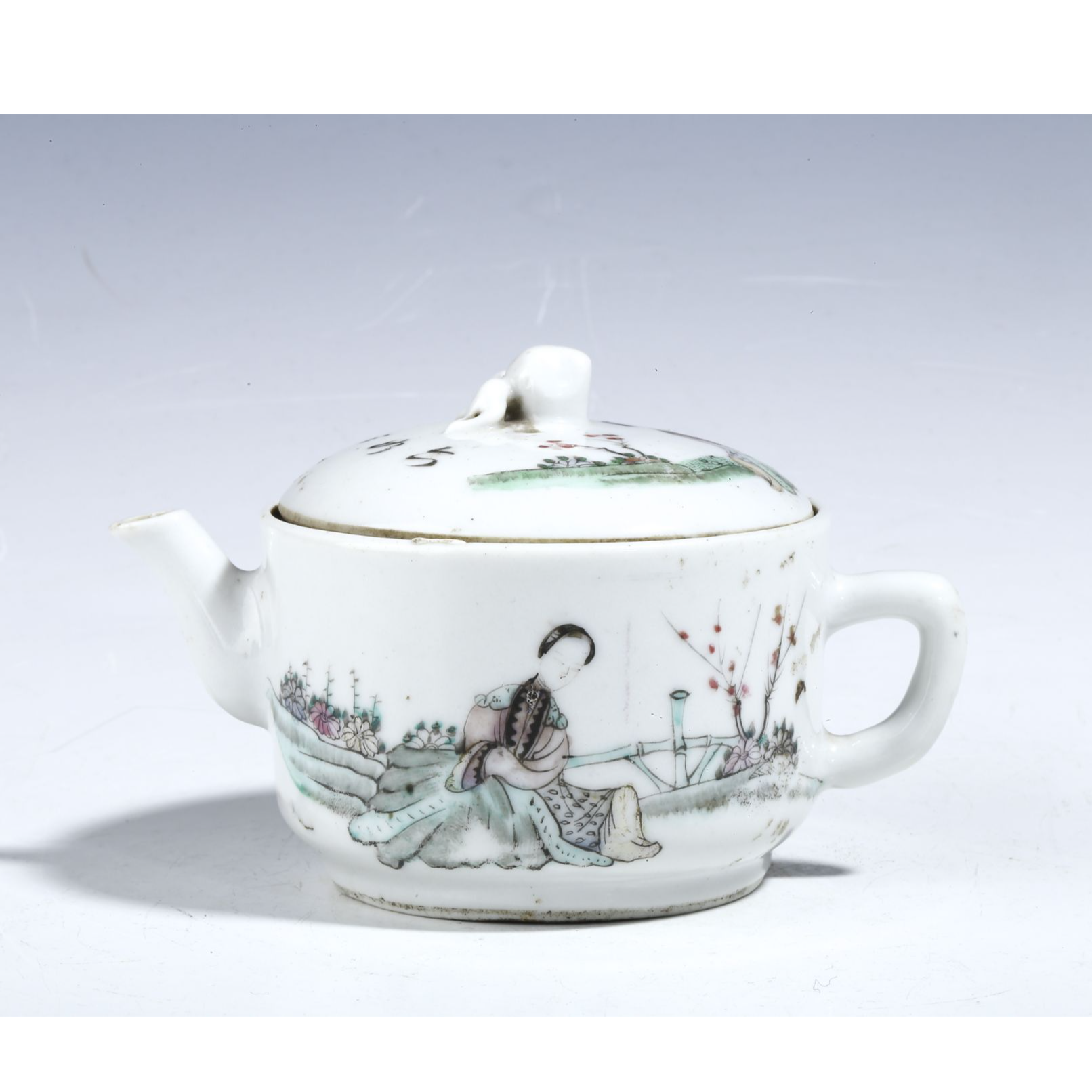 【拍卖-清晚】·粉彩仕女纹茶壶