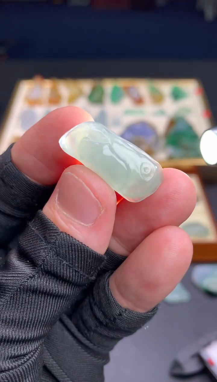 【闪购商品】定制翡翠未镶嵌             