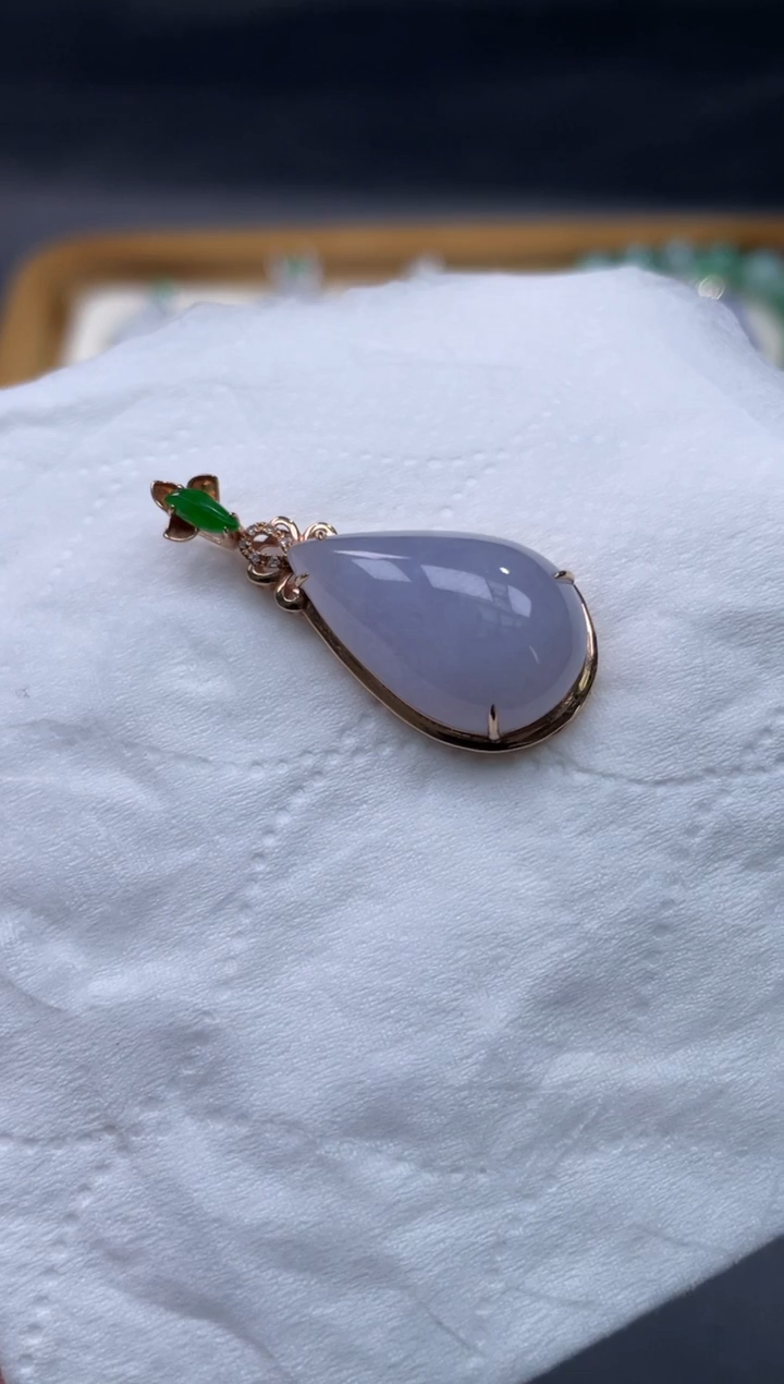 【闪购商品】翡翠颈饰18K金镶嵌92.........