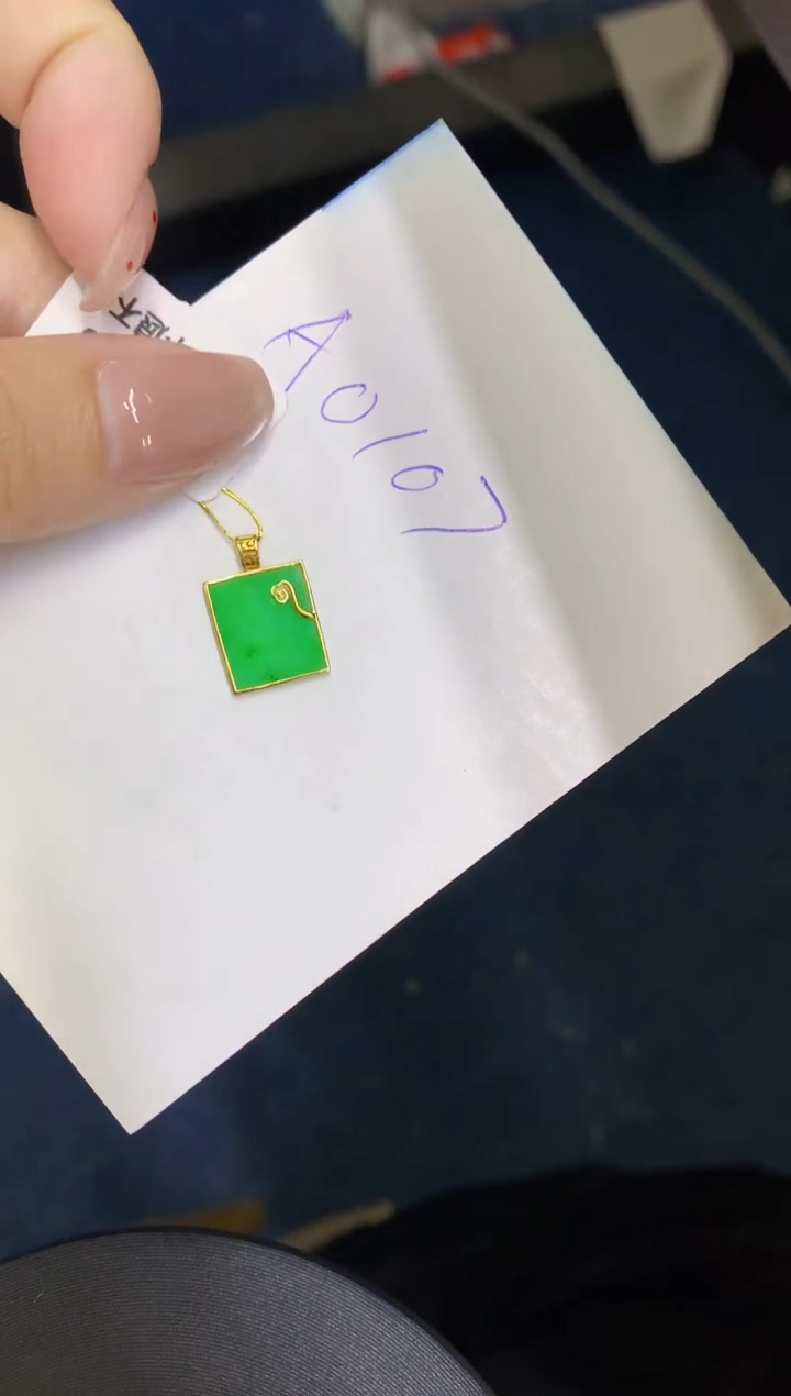 【闪购商品】翡翠颈饰18K金镶嵌00000000000