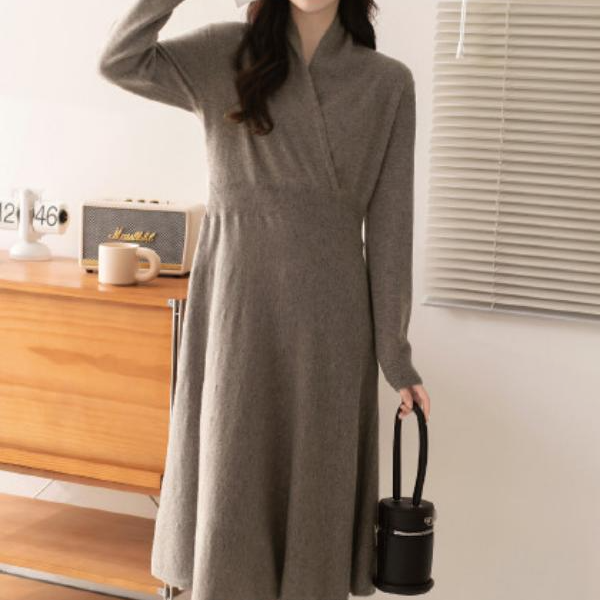A298 V领厚款连衣裙