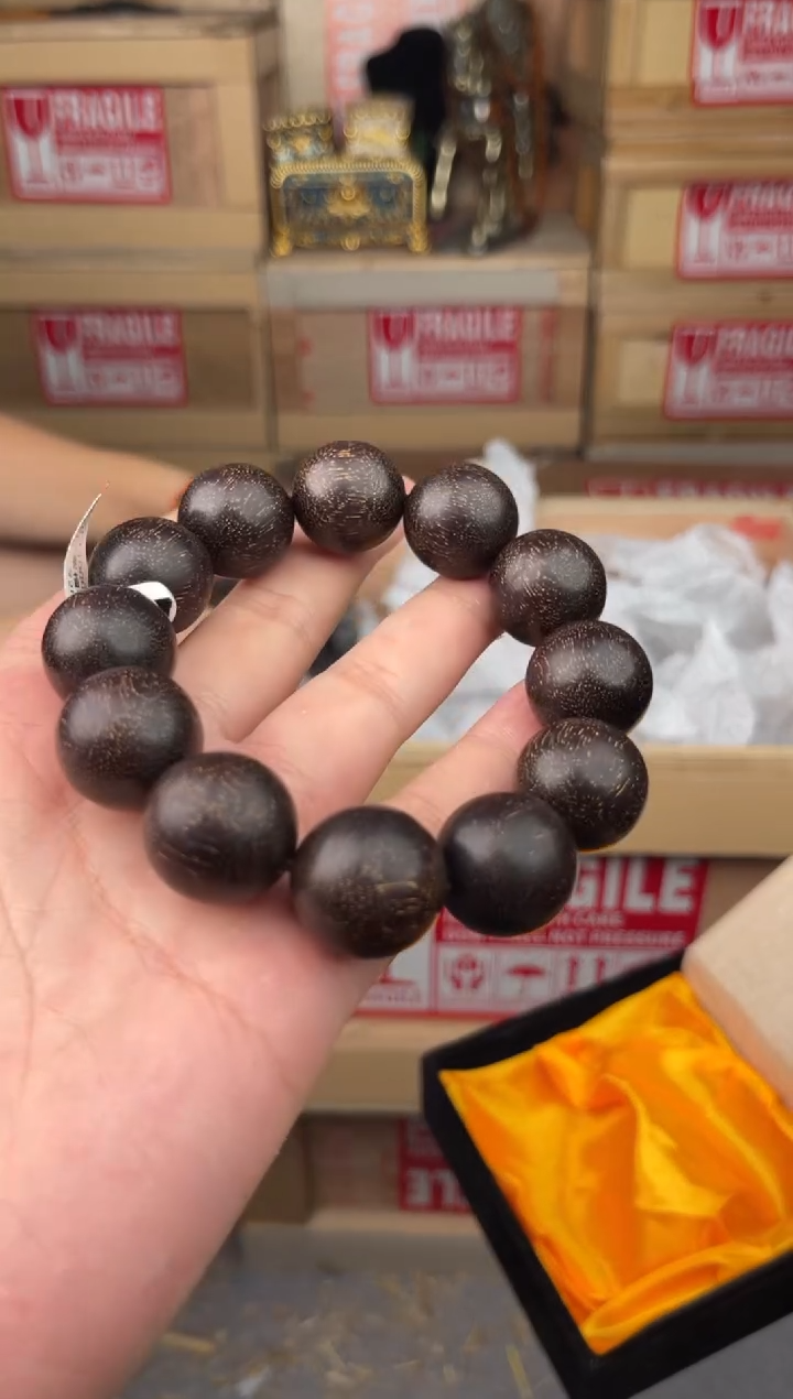 严选闪购福利手串