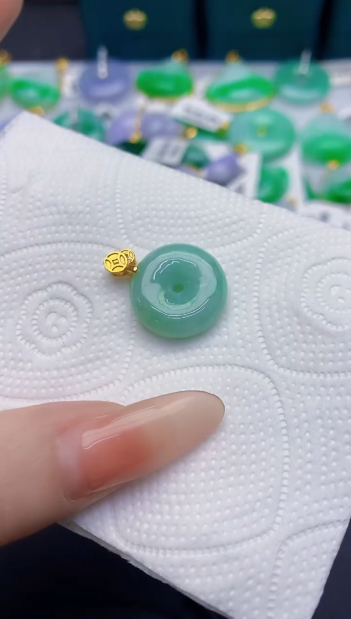 颈饰未镶嵌翡翠缅甸天然翡翠A货