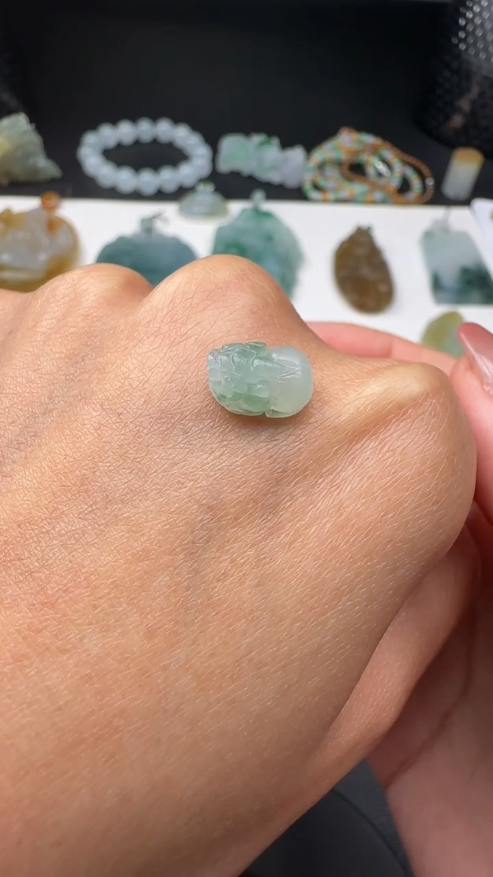 【闪购商品】定制翡翠未镶嵌翡翠