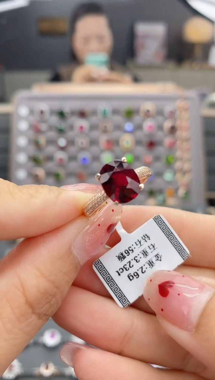 【闪购商品】碧玺戒指18K金镶嵌3.23   