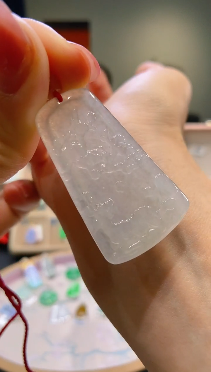 【闪购商品】翡翠吊坠(不含链)未镶嵌牌子