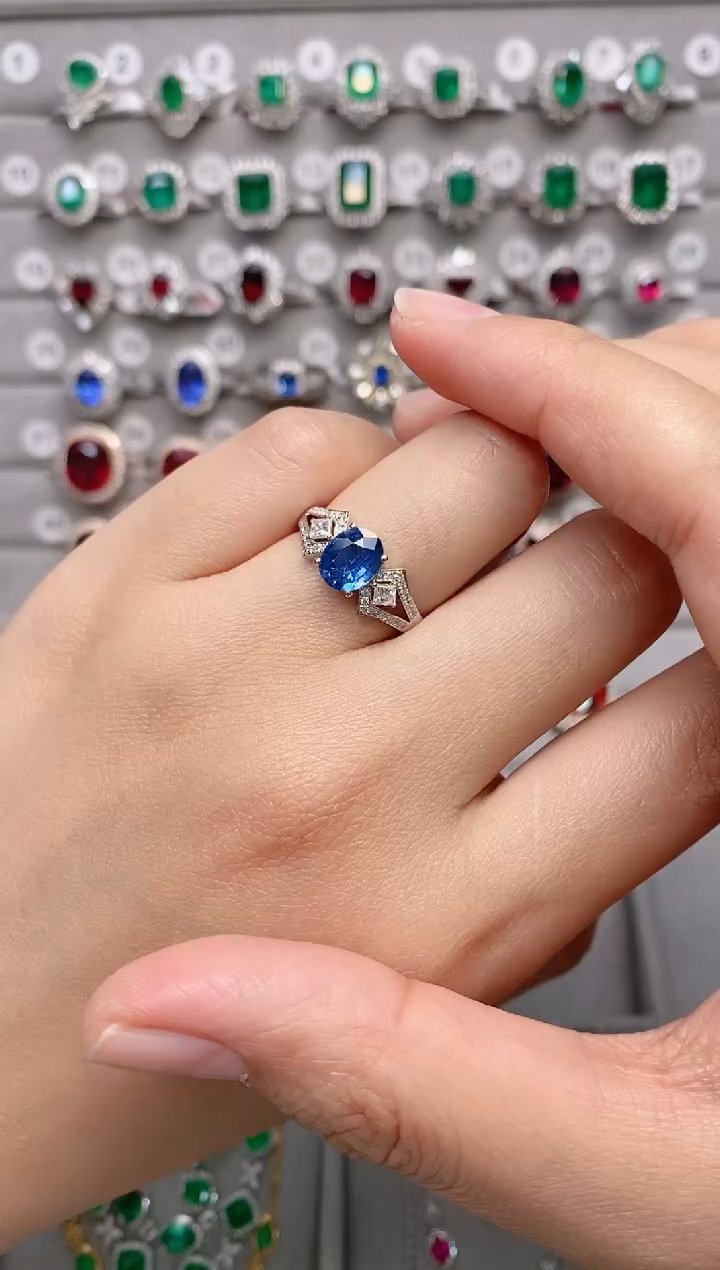 【闪购商品】蓝宝石18K金戒指18K金镶嵌·