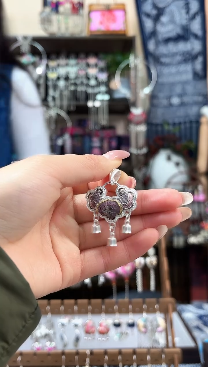 织绣民族风非遗老绣饰品272