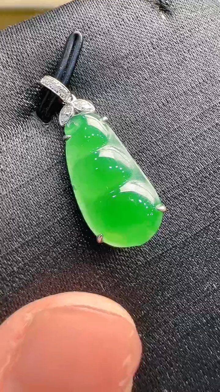 【闪购商品】翡翠吊坠(不含链)18K金镶嵌多样性发货拍一发一