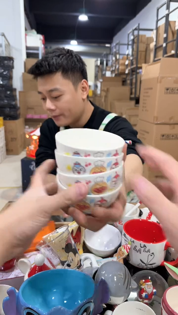 瓷片面包超人小碗4件套