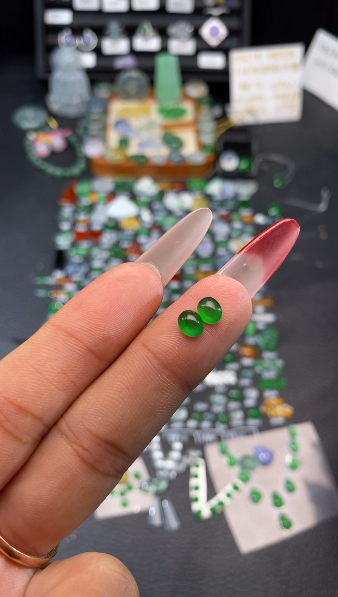 【闪购商品】翡翠挂件未镶嵌蛋面