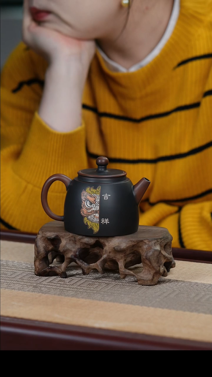 【闪购商品】醒狮吉祥款壶坭兴陶