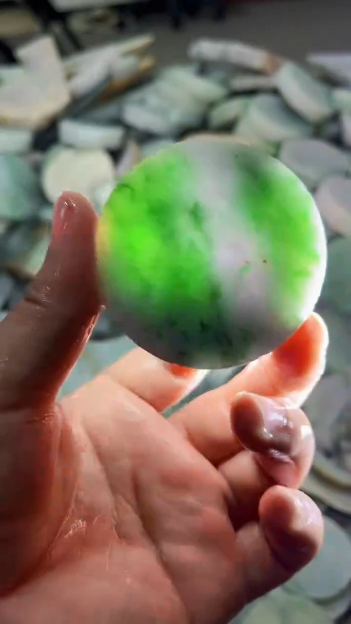 【闪购商品】翡翠挂件未镶嵌A货康壹139