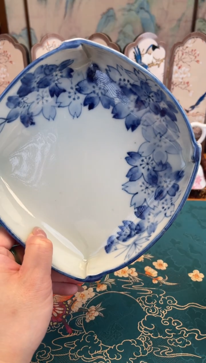 瓷片方圆青花手绘钵