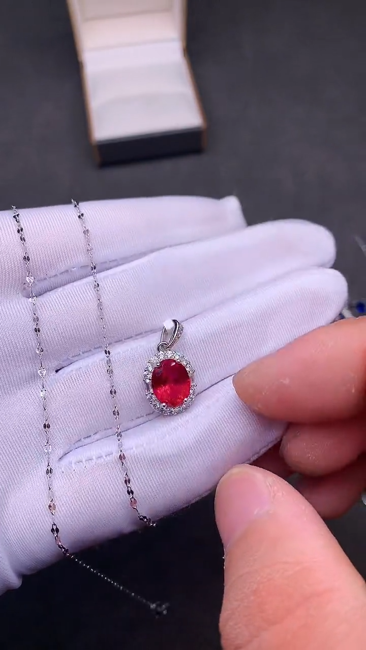 【闪购商品】红宝石颈饰银S925镶嵌.......
