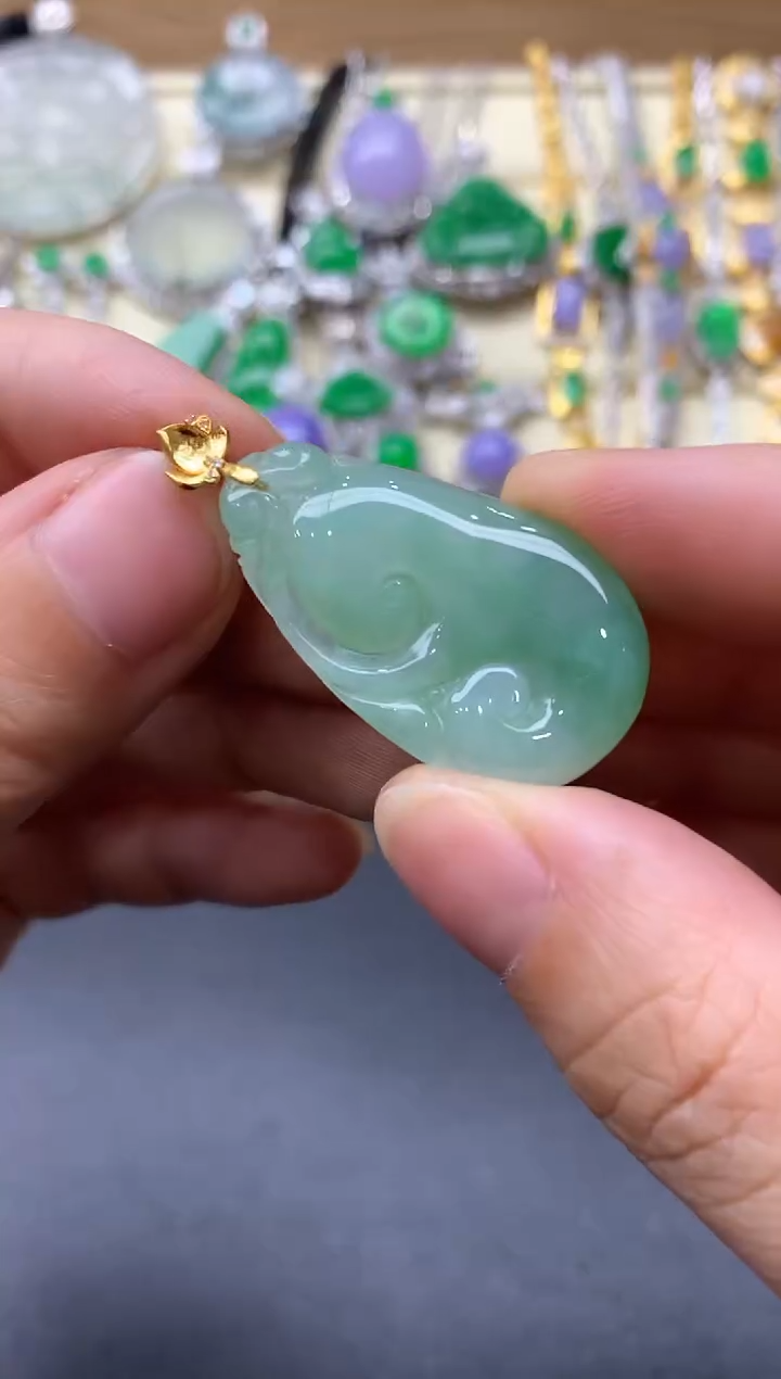 颈饰18K金镶嵌翡翠229-中国好珍宝