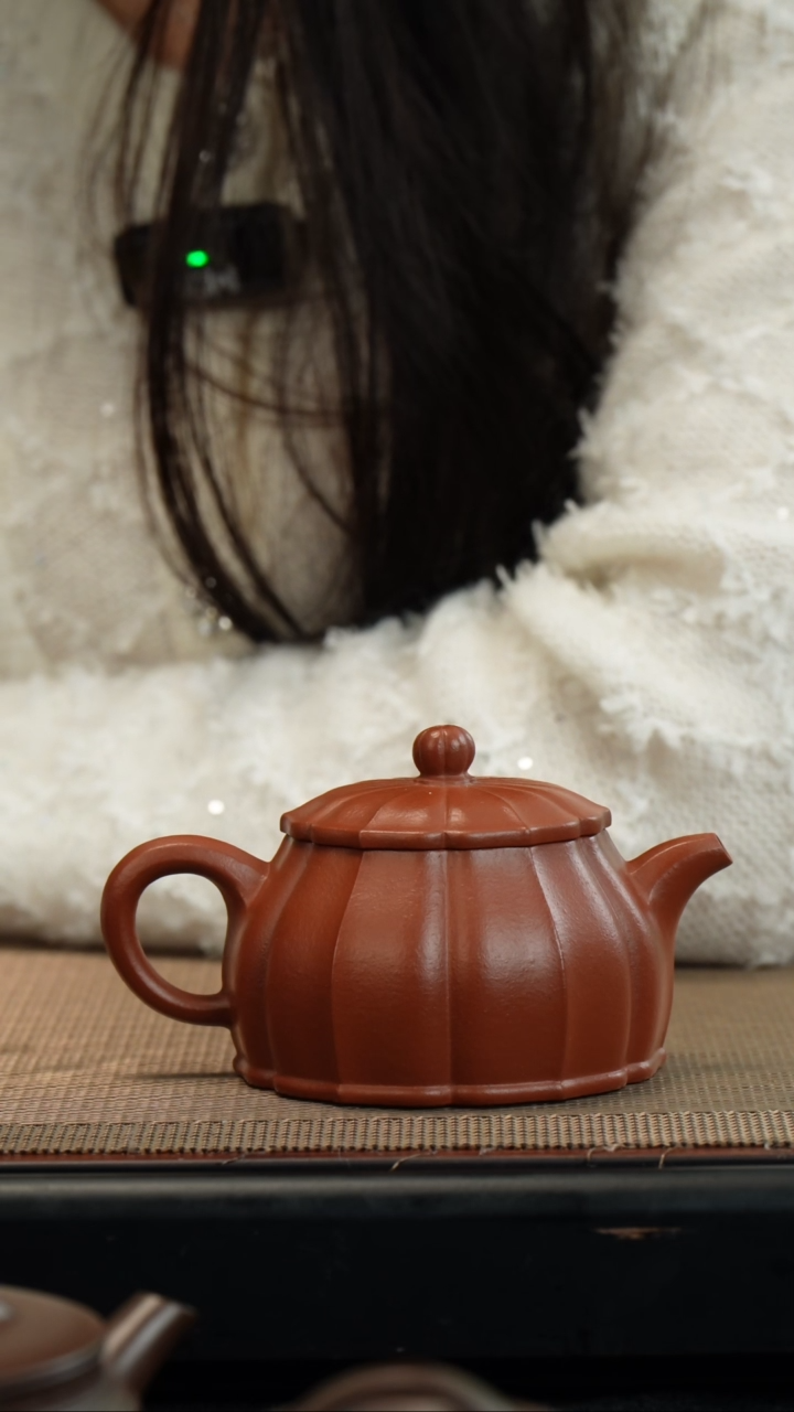 【闪购商品】紫砂茶壶生砂朱泥筋纹若溪