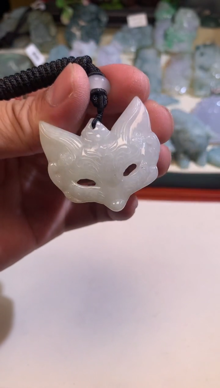 翡翠未镶嵌颈饰4/21/119