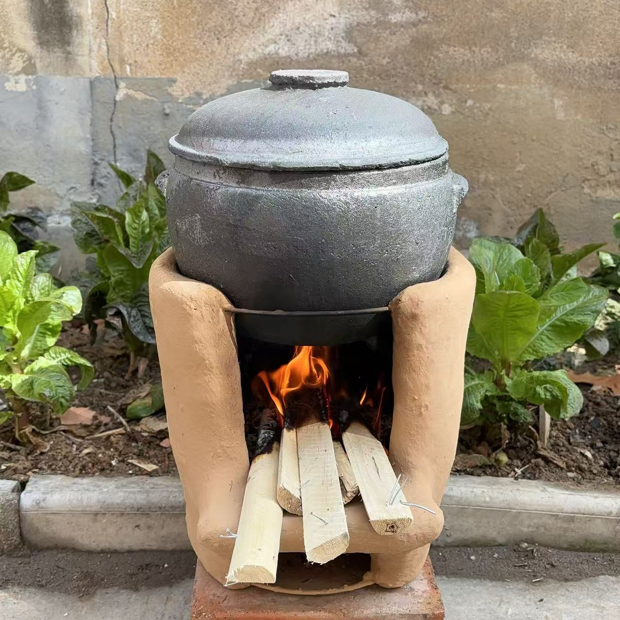手工老式泥巴炉子柴火炉砂锅煲汤炒菜烧烤炉