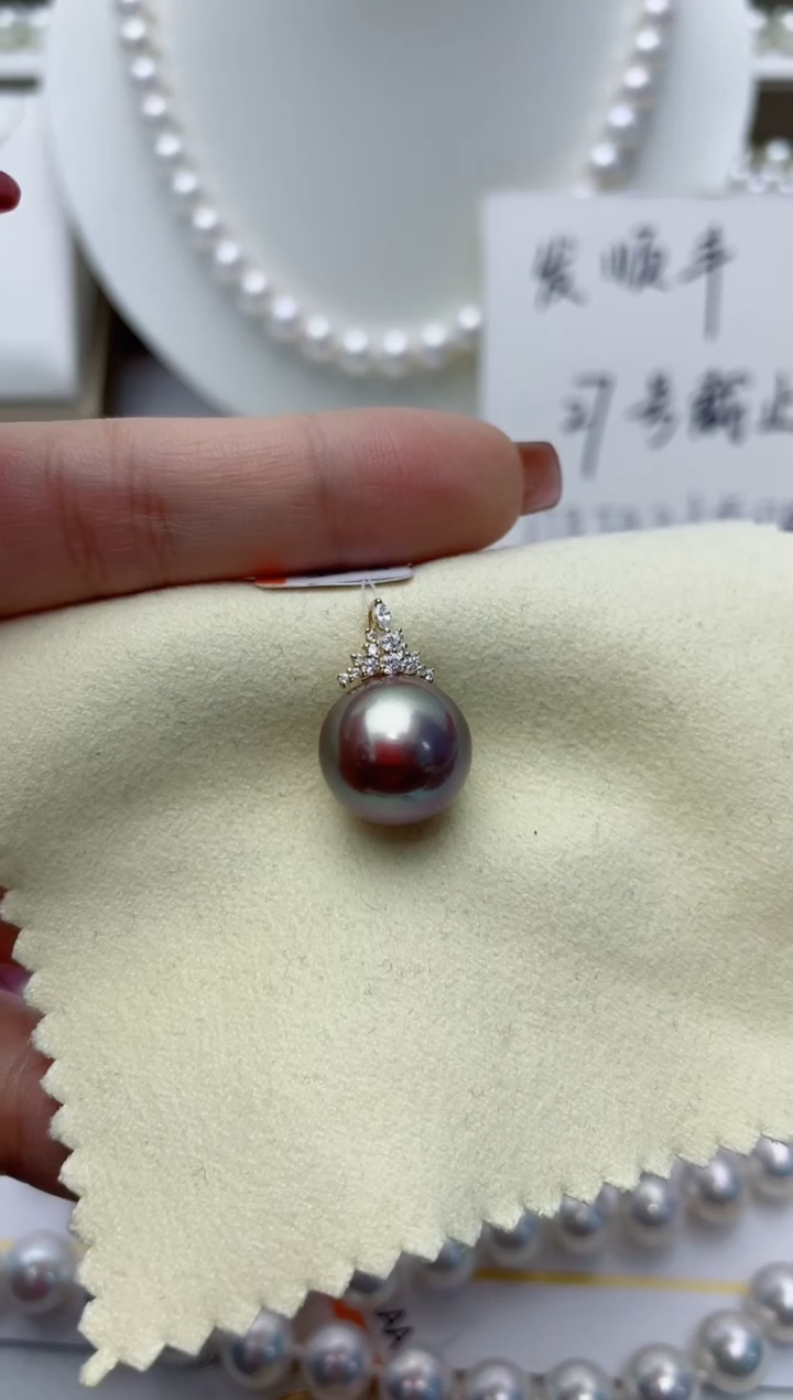 【闪购商品】淡水珍珠颈饰18K金镶嵌W107