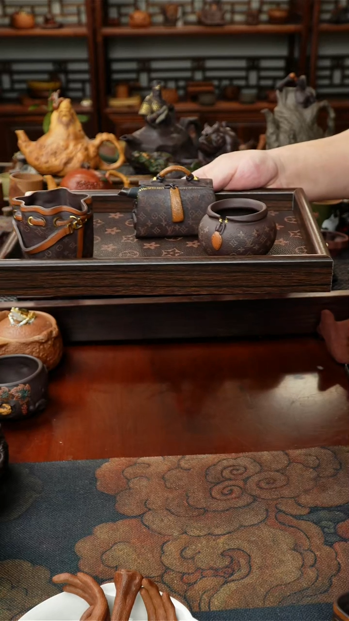 4件套包包v就会被v看漫画吧