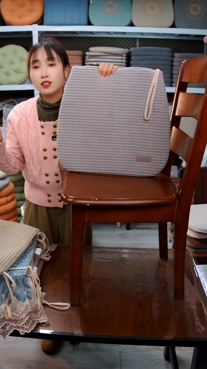 布灯芯绒：灰色8个