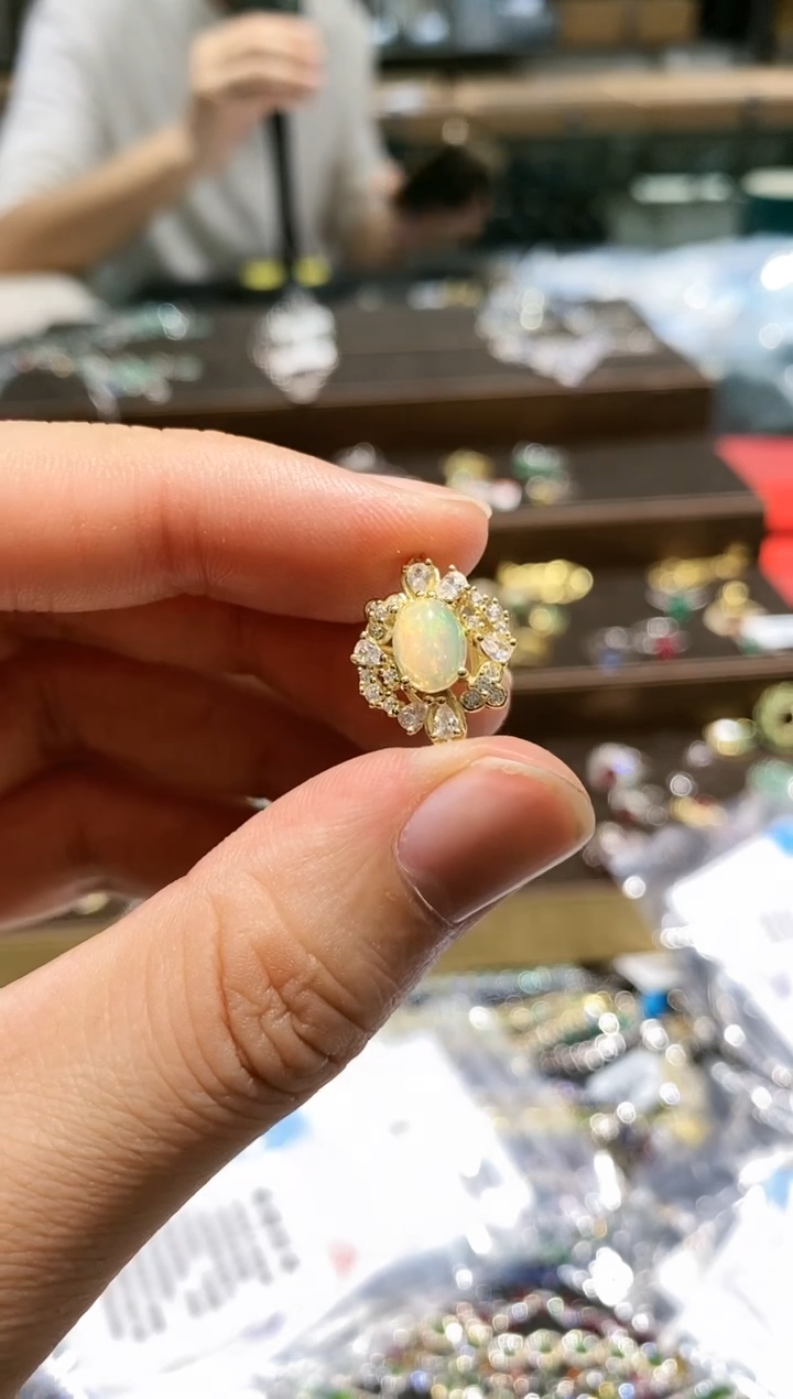 【闪购商品】欧泊颈饰银S925镀金镶嵌吊坠