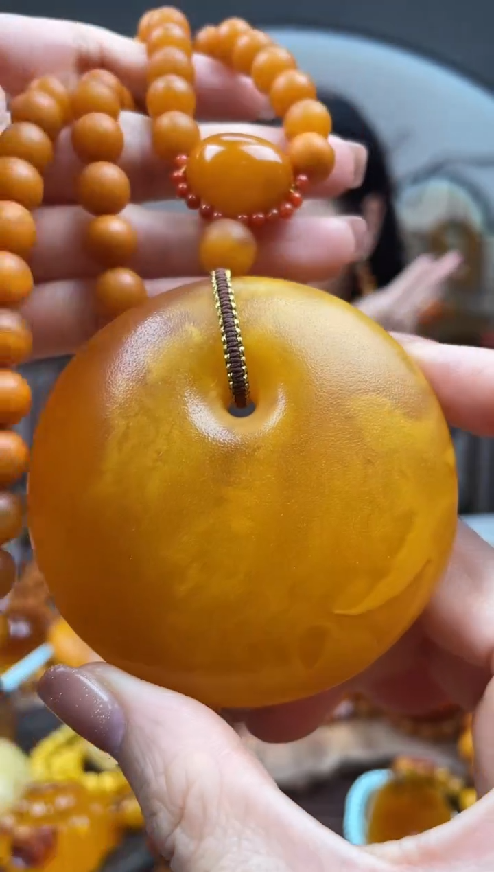 【闪购商品】琥珀裸石未镶嵌首饰 假1赔4 （多样性发货1件