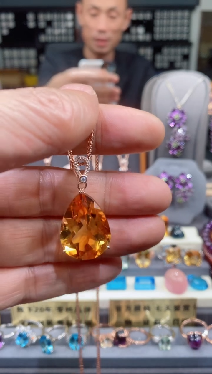 【闪购商品】黄晶吊坠银S925镶嵌黄晶吊坠