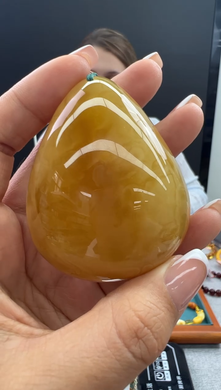 【闪购商品】未镶嵌琥珀颈饰32秒拍号