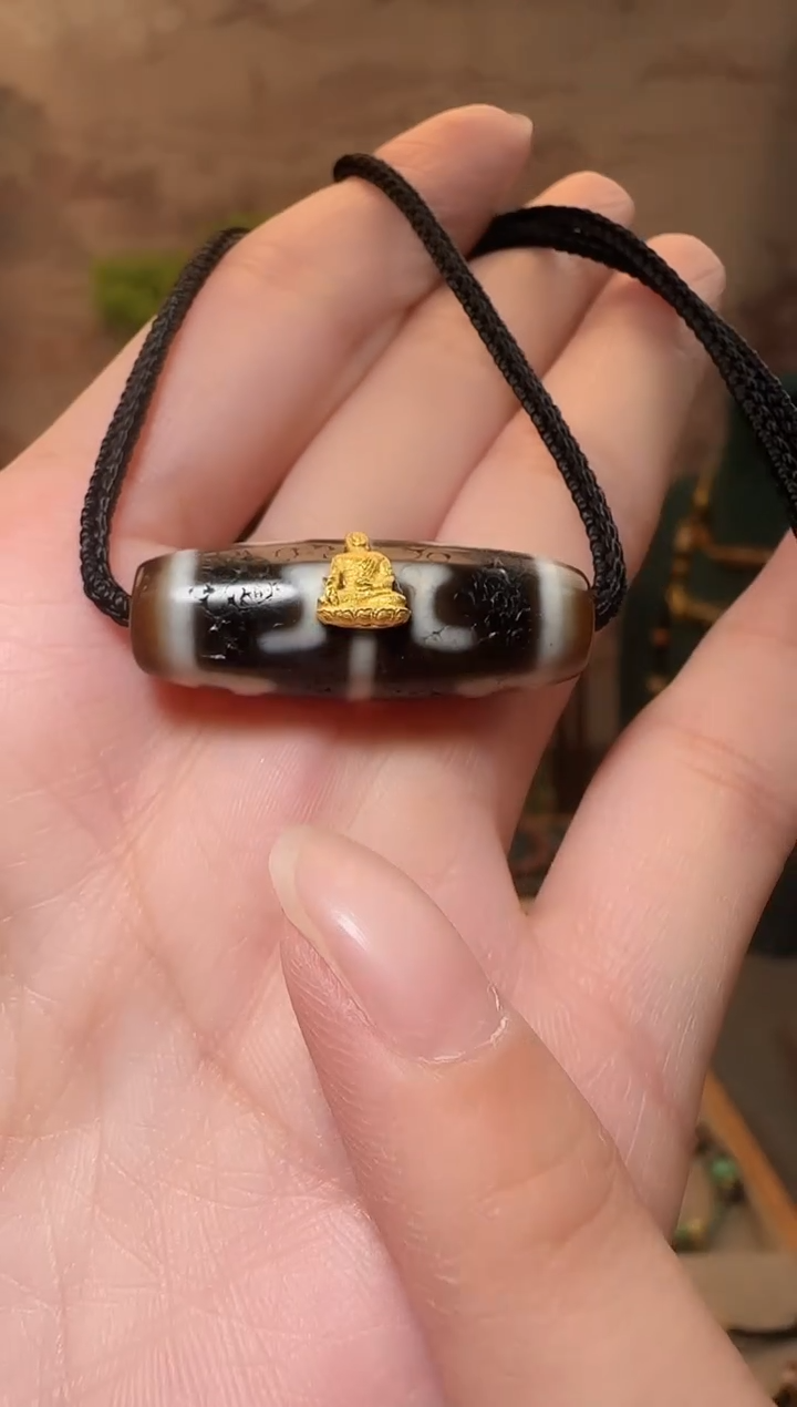 【闪购商品】玛瑙颈饰18K金镶嵌吊坠