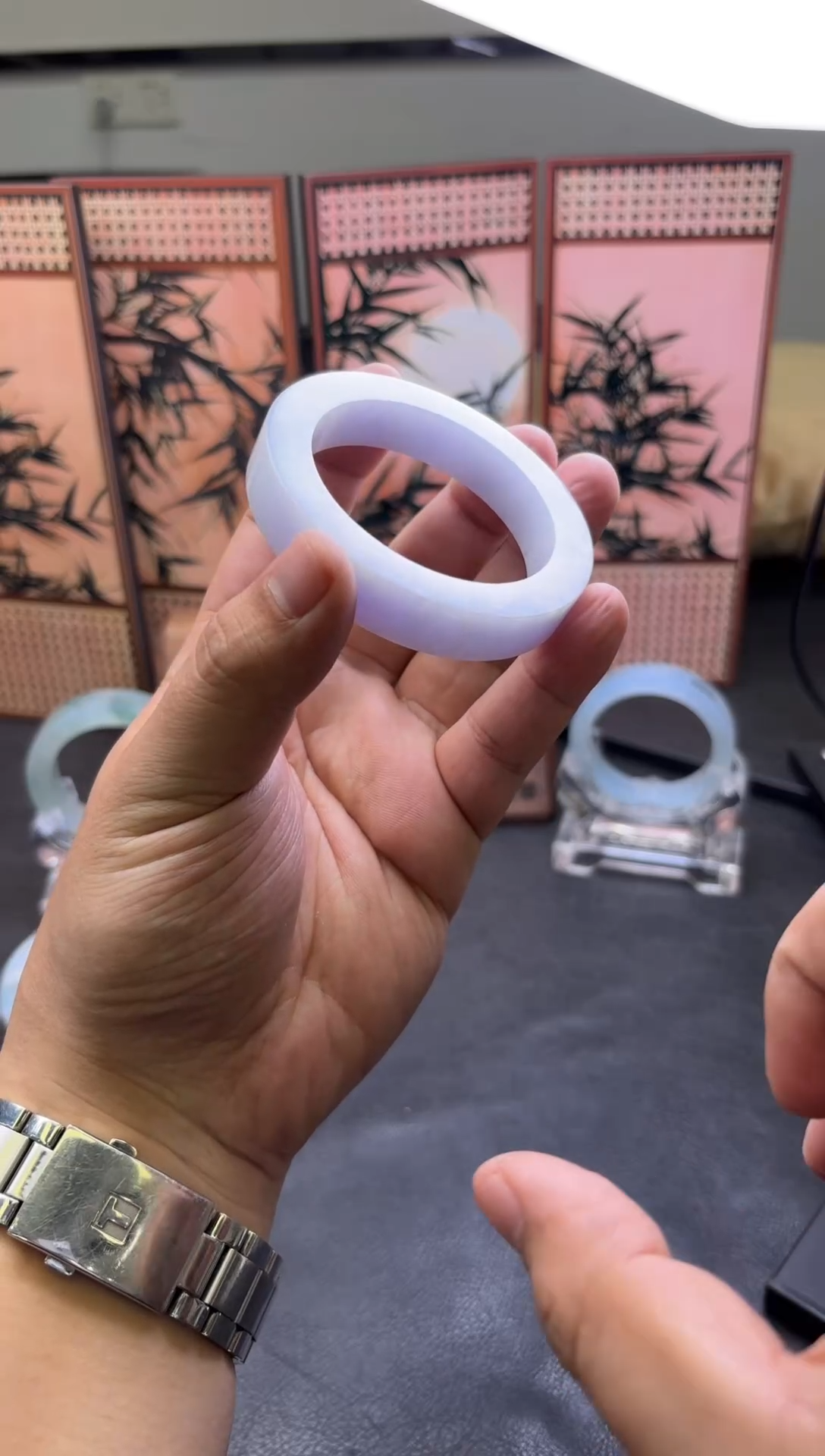 未镶嵌手镯定制翡翠小*母手镯定制